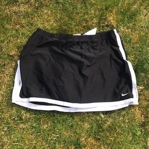 Nike tennis skirt